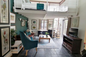 The Lookout Loft, stroll to town, loadshedding friendly.